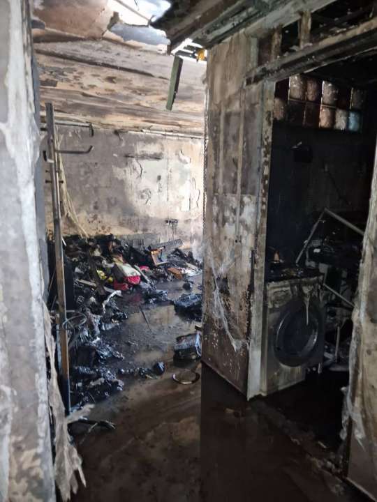 Из-за ссоры с супругом москвичка устроила пожар в квартире, который убил её соседку