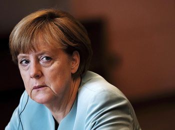 британцы призвали немцев избавится от меркель, отдавшей европу в подчинение сша