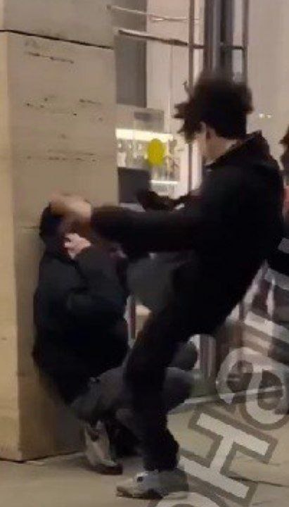 Полиция Москвы проверит видео, на которых мигранты избивают подростков ради хайпа (ВИДЕО)