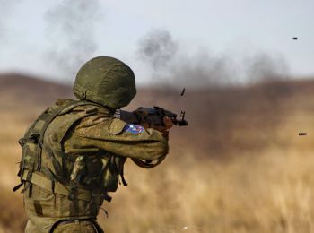 российские военные возвращаются с “мирной миссии”