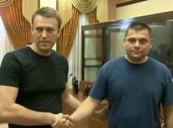 Навальный свободен. Временно