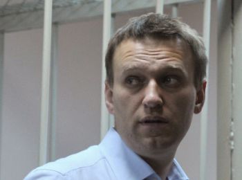 следственный комитет обвинил навального в незаконном получении статуса адвоката