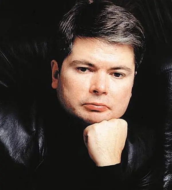 Артём Боровик