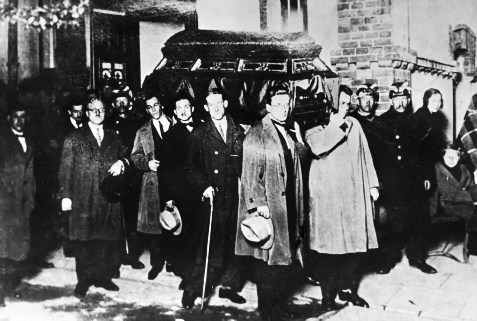 Допрос террориста; Борис Коверда в полицейском участке