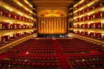 Аферисты продавали билеты в театры по всей России