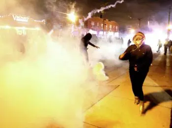 в сша волна протестов охватила 37 штатов из 50 - Сайт Газеты «Совершенно Секретно»