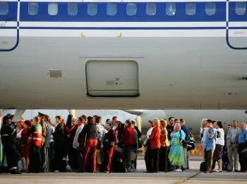 медведев допустил введение запрета на полеты в «другие страны» - Сайт Газеты «Совершенно Секретно»