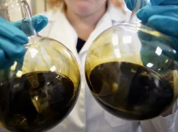 нефть дешевеет из-за опасений инвесторов о переизбытке добычи - Сайт Газеты «Совершенно Секретно»