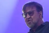 «Рок-н-ролл опасен»: почему концерт группы ДДТ в Москве перенесли на год (ВИДЕО)