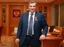 Заменить Жириновского невозможно: в каких скандалах «засветился» новый лидер ЛДПР Леонид Слуцкий (ВИДЕО)