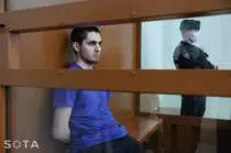 Россиянин, кинувший в военкомат коктейли Молотова, получил 13 лет колонии (ВИДЕО)