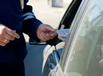 россиян будут лишать водительских прав за неуплату штрафов - Сайт Газеты «Совершенно Секретно»