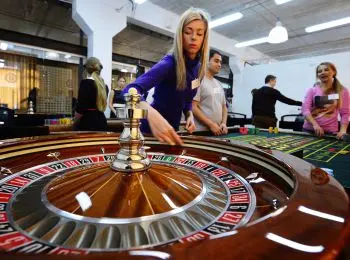 ИЗ КИТАЙЦЕВ В ГРЕКИ - Совершенно Секретно