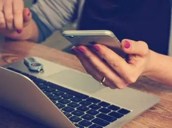 «большая тройка» операторов выступила против технологии esim - Сайт Газеты «Совершенно Секретно»