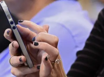 минтранс разрешит использование мобильных устройств на борту самолетов - Сайт Газеты «Совершенно Секретно»