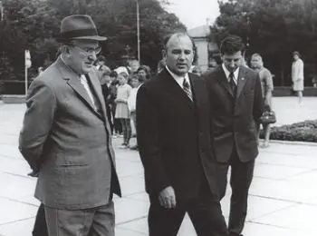 «ПСИХИАТРЫ» В ШТАТСКОМ - Совершенно Секретно