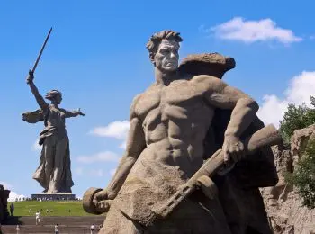 Как Вы оцениваете идею переименовать Волгоград в Сталинград? - Совершенно Секретно