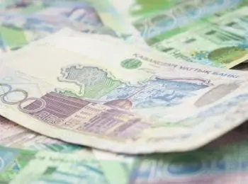 жители казахстана массово скупают рубли из-за обвала тенге - Сайт Газеты «Совершенно Секретно»