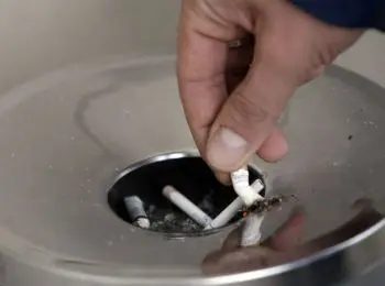 минздрав отклонил введение пятиметровой сигаретной зоны - Сайт Газеты «Совершенно Секретно»