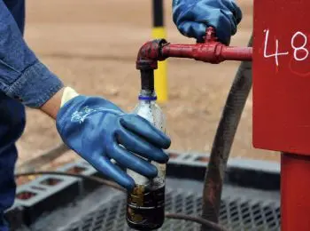 нефть подорожала до $56 впервые с начала января - Сайт Газеты «Совершенно Секретно»