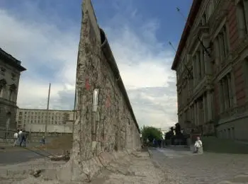 в ответ на критику пасе россия разберется в аннексии гдр в 1989 году - Сайт Газеты «Совершенно Секретно»