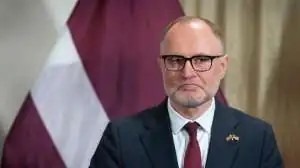 Ушедший в отставку после инцидента с БПЛА министр обороны Латвии обвинил во лжи премьера