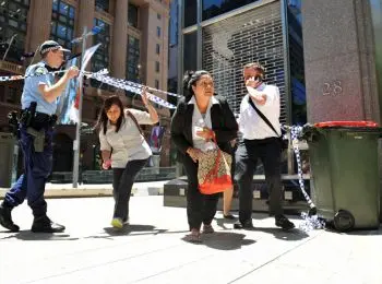 пятеро заложников бежали из захваченного в сиднее кафе - Сайт Газеты «Совершенно Секретно»