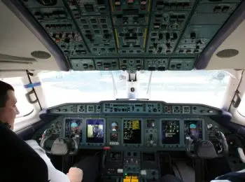 хакеры могут через интернет атаковать airbus и boeing прямо в воздухе - Сайт Газеты «Совершенно Секретно»