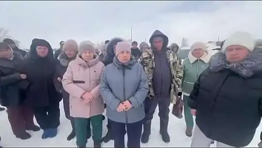 «Сжигайте нас с коровами»: у жителей новосибирского села хотят отобрать скот, ссылаясь на карантин