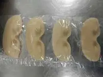 90 силиконовых лиц нашли в рюкзаке российские таможенники