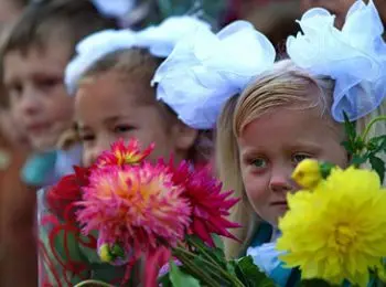 российских школьников обяжут носить портфель со светоотражающими элементами - Сайт Газеты «Совершенно Секретно»