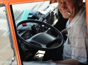 российский союз молодежи просит госдуму запретить курение за рулем - Сайт Газеты «Совершенно Секретно»