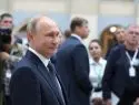 Путин подписал пакет законов о налогах для самозанятых