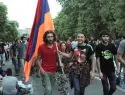 Митингующие в Ереване прекращают сидячую демонстрацию
