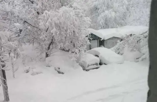 Режим ЧС ввели в Адыгее из-за сильного снегопада и перебоев с электроснабжением