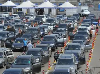 на керченской переправе из-за шторма выросла очередь на паром в обе стороны - Сайт Газеты «Совершенно Секретно»