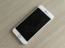 Российским чиновникам в администрации президента рекомендовали избавиться от iPhone. В Кремле не подтвердили информацию о запрете