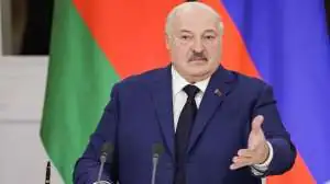 Лукашенко расценил как провокацию удар украинского БПЛА по автобусу с белорусскими детьми