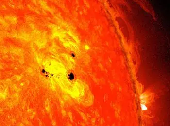 гигантское пятно на солнце может вызвать перебои в работе электросетей - Сайт Газеты «Совершенно Секретно»