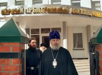 Мощи держат оборону - Совершенно Секретно