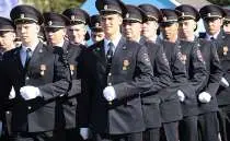 Полицейским запретили выезд из РФ, а отдельные сотрудники должны сдать загранпаспорта