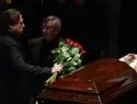 В Москве более трех тысяч человек простились с режиссером Юрием Любимовым