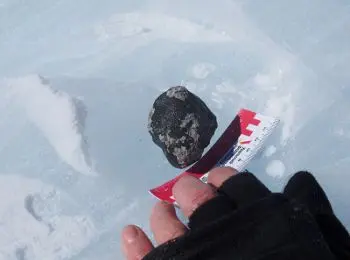 уральские учёные привезли из антарктиды метеорит, который старше нашей планеты - Сайт Газеты «Совершенно Секретно»