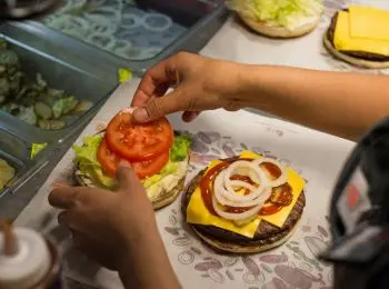 госдума приравняет рекламу фастфуда к рекламе алкоголя - Сайт Газеты «Совершенно Секретно»