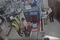 В Шереметьево житель Дагестана забрал чужие часы за 330 тысяч рублей (ВИДЕО)