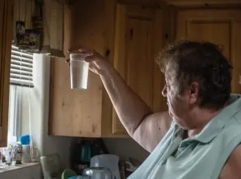 МОШЕННИКИ ЧИСТОЙ ВОДЫ - Совершенно Секретно