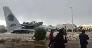 Военный самолет, набитый деньгами, разбился в Боливии