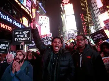 протестующие нью-йорка перекрыли бруклинский мост - Сайт Газеты «Совершенно Секретно»