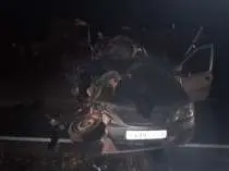 В Омской области из-за столкновения машины с трактором погибли двое взрослых и двое детей