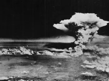 СПОР ОБ ОТЦАХ АТОМНОЙ БОМБЫ ПРОДОЛЖАЕТСЯ - Совершенно Секретно